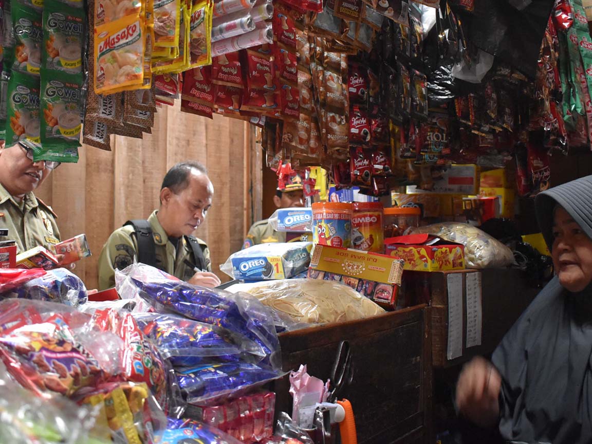 Rokok Kadaluarsa Masih Beredar di Pasar, Konsumen Diminta Lebih Teliti