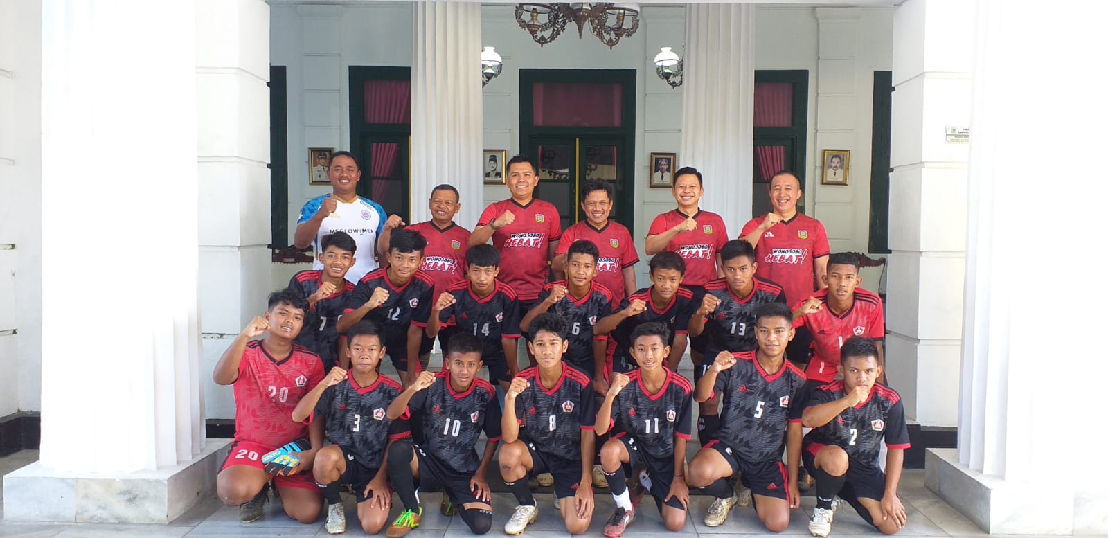 Jelang Bertanding Tingkat Karesidenan, Tim Bola POPDA Wonosobo Lawan Tim Forkopimda