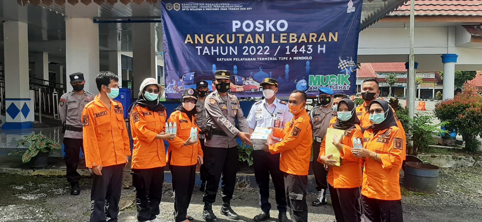 Sukseskan HKB 2022, BPBD Wonosobo Bagikan Ribuan Masker dan Hand Sanitizer Gratis
