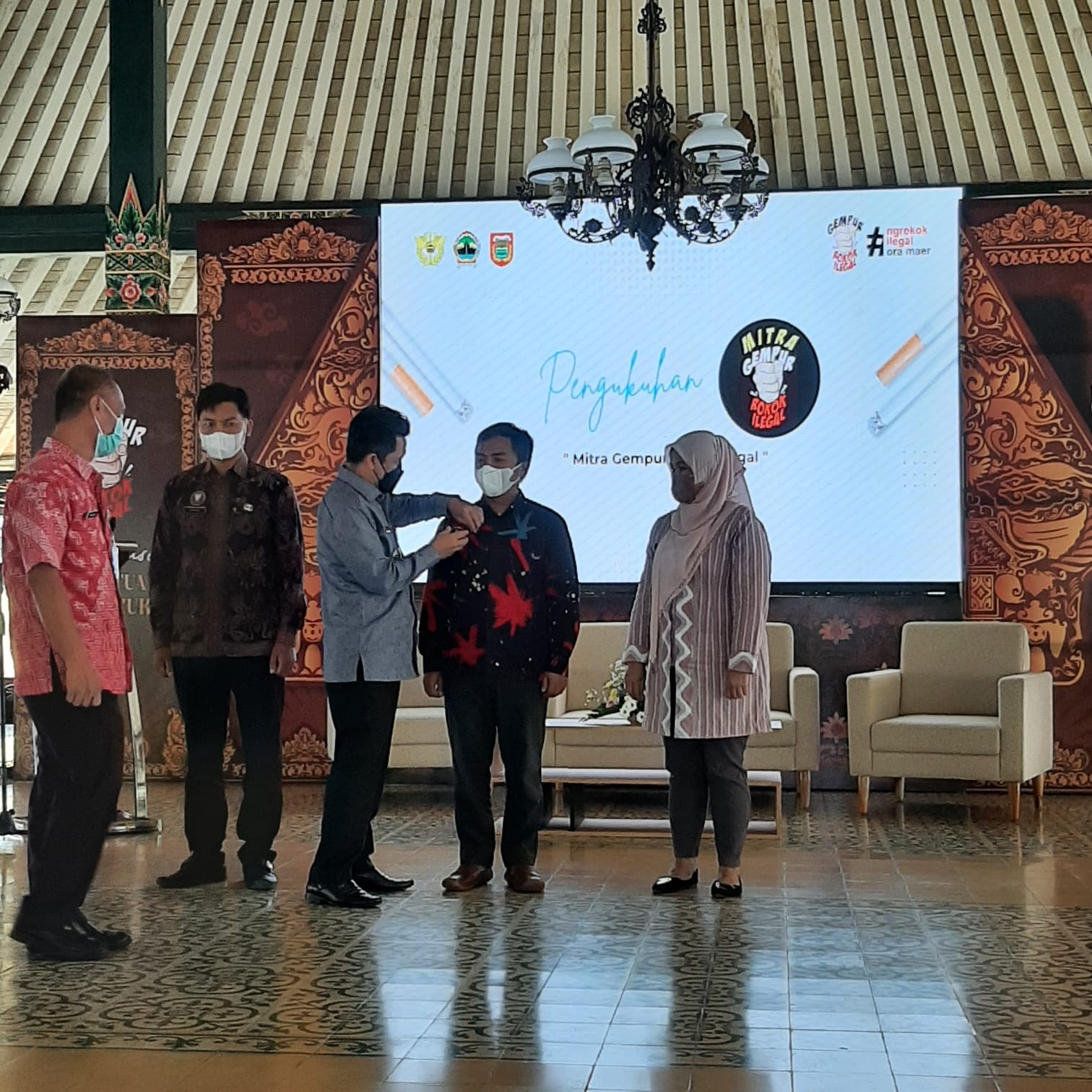 Tekan Peredaran Rokok Ilegal, Kominfo Gelar Sosialisasi bersama FK Metra