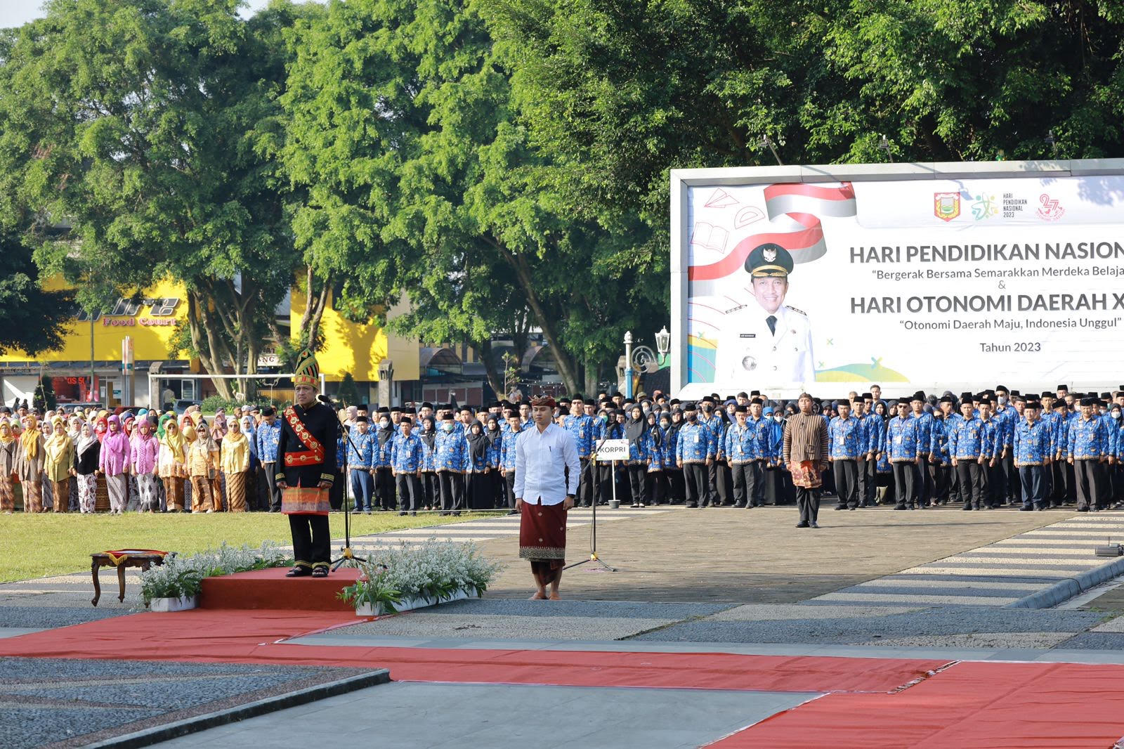 Peringati Hardiknas, Bupati Berkomitmen Tuntaskan ATS dan Tingkatkan Kualitas Pendidikan